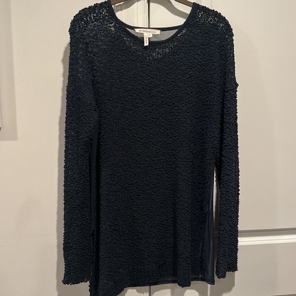 BCBG Long Sleeve Top M/L